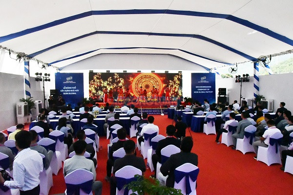 Quang cản buổi lễ