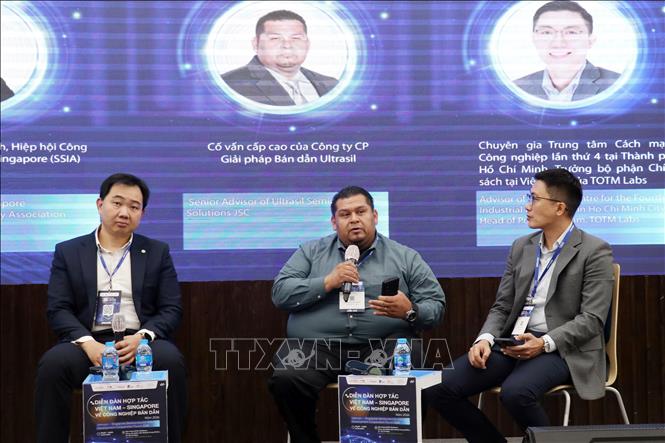 Chuyên gia thảo luận tại Diễn đàn hợp tác Việt Nam - Singapore về công nghiệp bán dẫn năm 2026. Chuyên gia thảo luận tại Diễn đàn hợp tác Việt Nam - Singapore về công nghiệp bán dẫn năm 2026.
