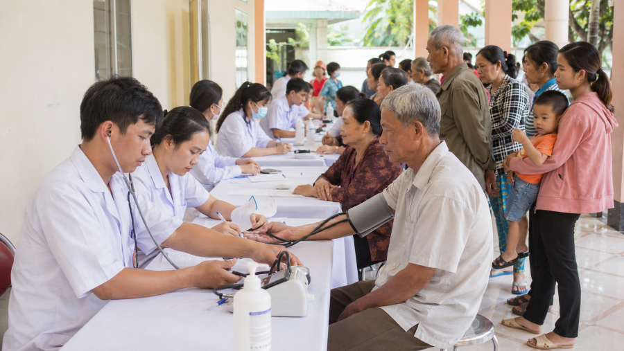 Tây Ninh đưa dịch vụ khám sức khỏe miễn phí đến gần người dân