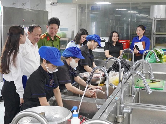 Quảng Trị siết chặt quản lý an toàn thực phẩm từ M888com link hiện đang mở đến tiêu dùng