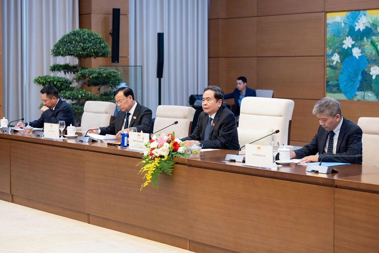 Chủ tịch Quốc hội Trần Thanh Mẫn v&agrave; c&aacute;c đai biểu