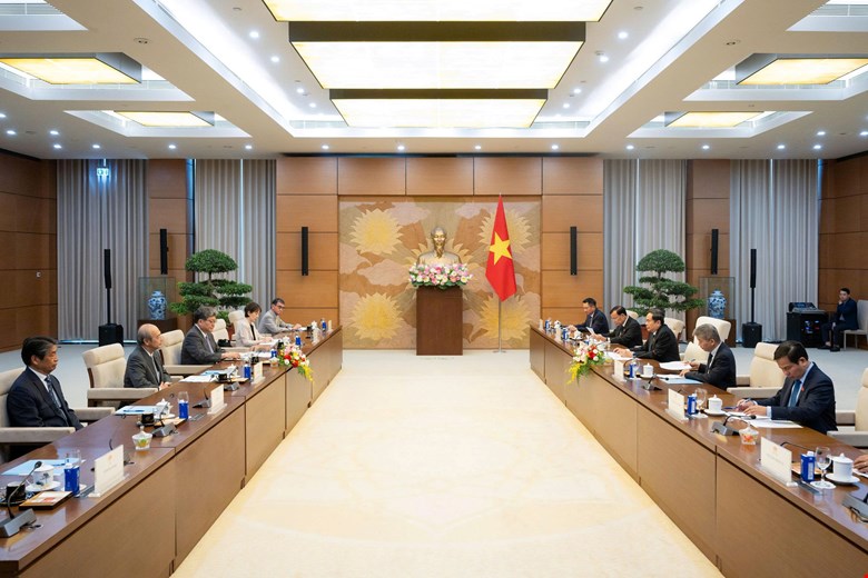 Quang cảnh cuộc tiếp