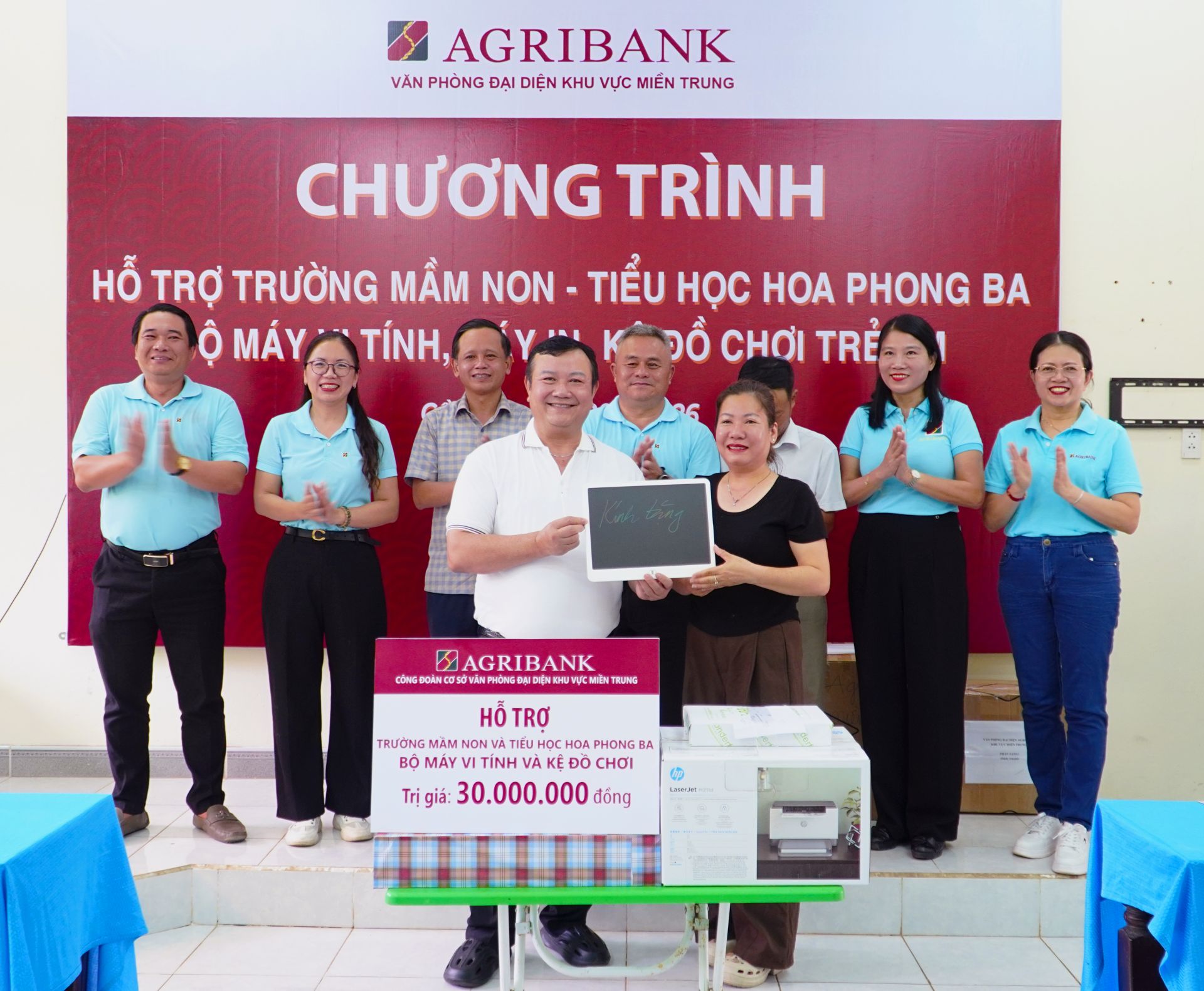 Hành trình về “Địa chỉ đỏ” - Gìn giữ truyền thống, lan tỏa nghĩa tình Agribank
