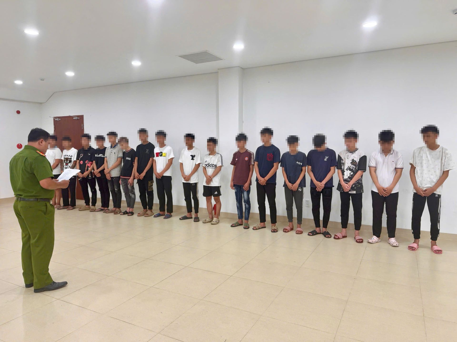 Xử l&yacute; đối tượng thanh thiếu ni&ecirc;n vi phạm giao th&ocirc;ng
