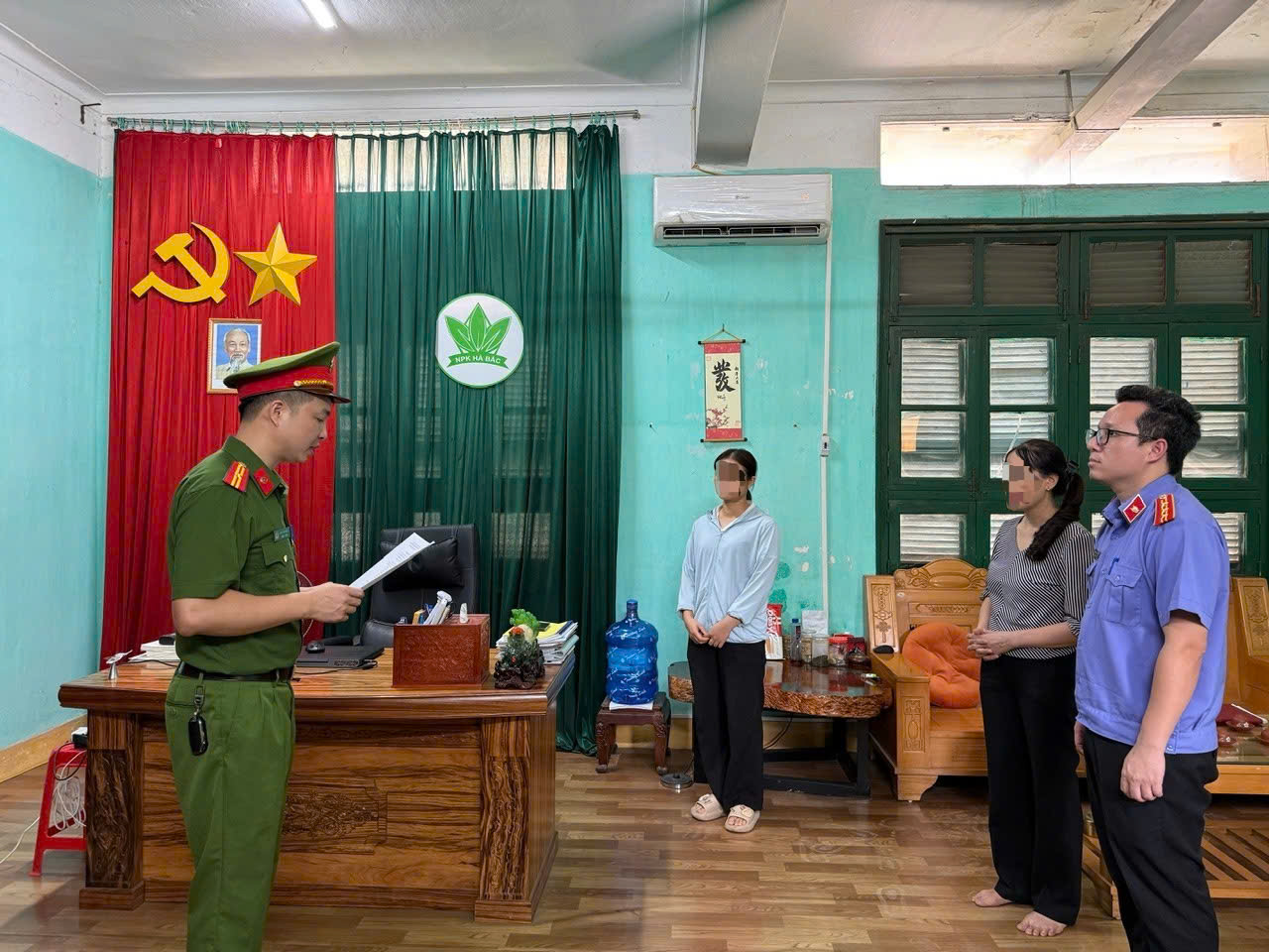 Khởi tố, bắt tạm giam Chủ tịch Công ty phân bón Hà Bắc vì sản xuất phân bón giả
