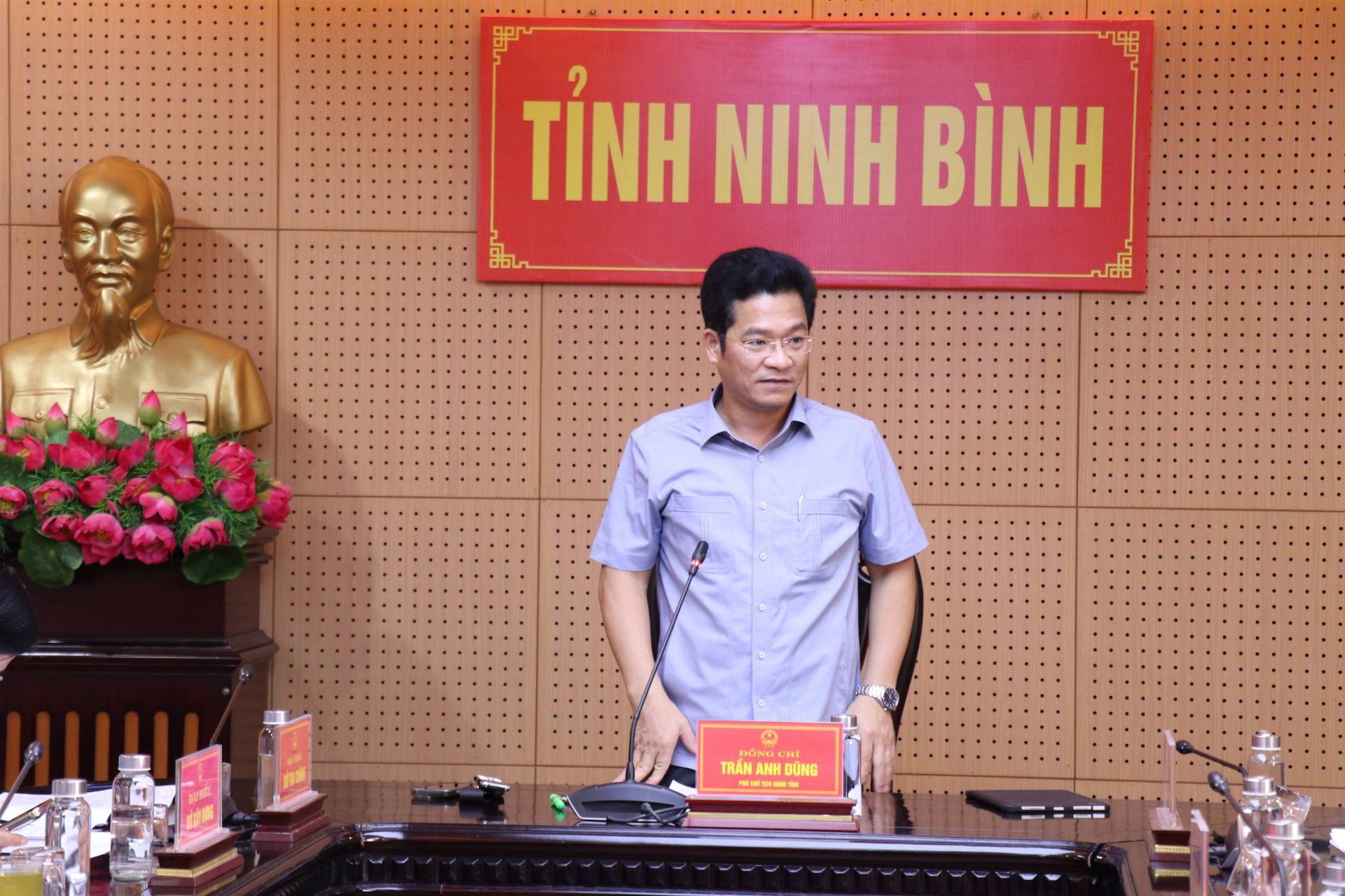 Phó Chủ tịch UBND tỉnh Ninh Bình Phó Chủ tịch UBND tỉnh Ninh Bình