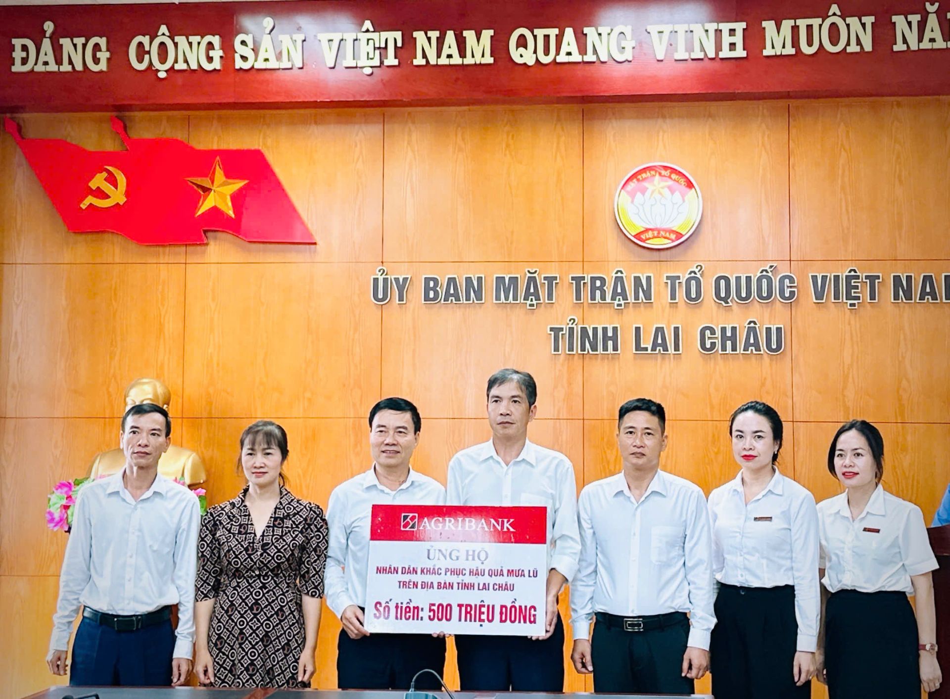Agribank hỗ trợ tỉnh Lai Châu 500 triệu đồng khắc phục hậu quả mưa lũ