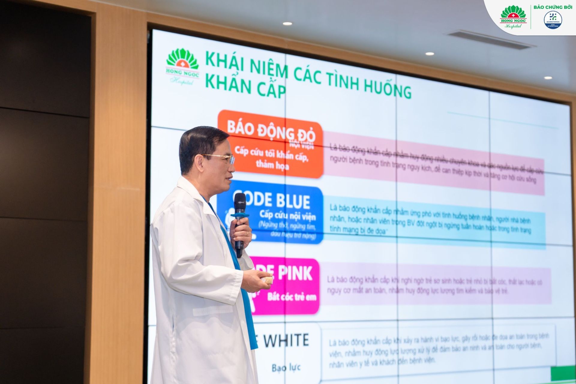 BVĐK Hồng Ngọc nâng cao năng lực ứng phó khẩn cấp, vì một môi trường khám chữa bệnh an toàn