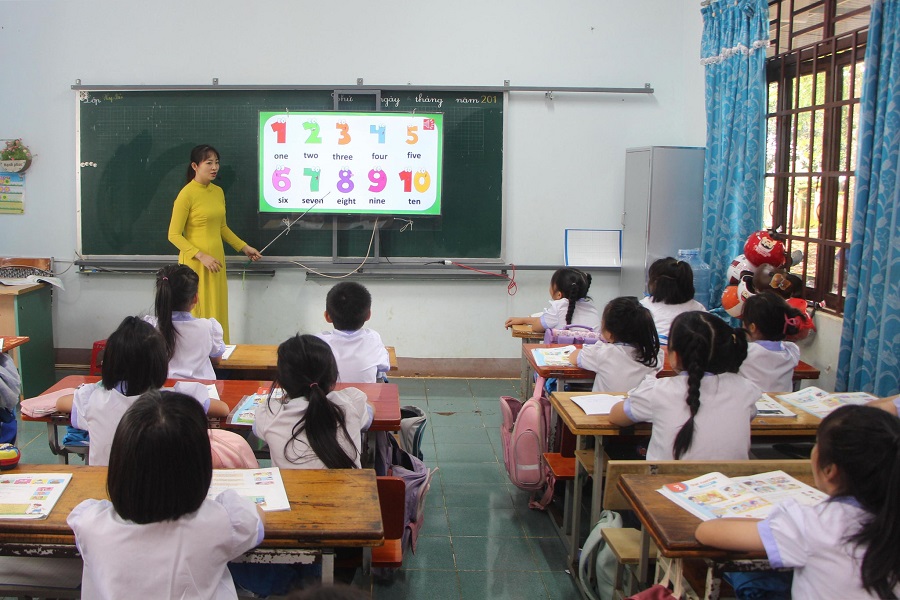 Trường Tiểu học Thăng Long (phường Đ&ocirc;ng Gia Nghĩa) triển khai dạy tiếng Anh cho M88 Casino, Nổ Hũ, Bắn Cá.
