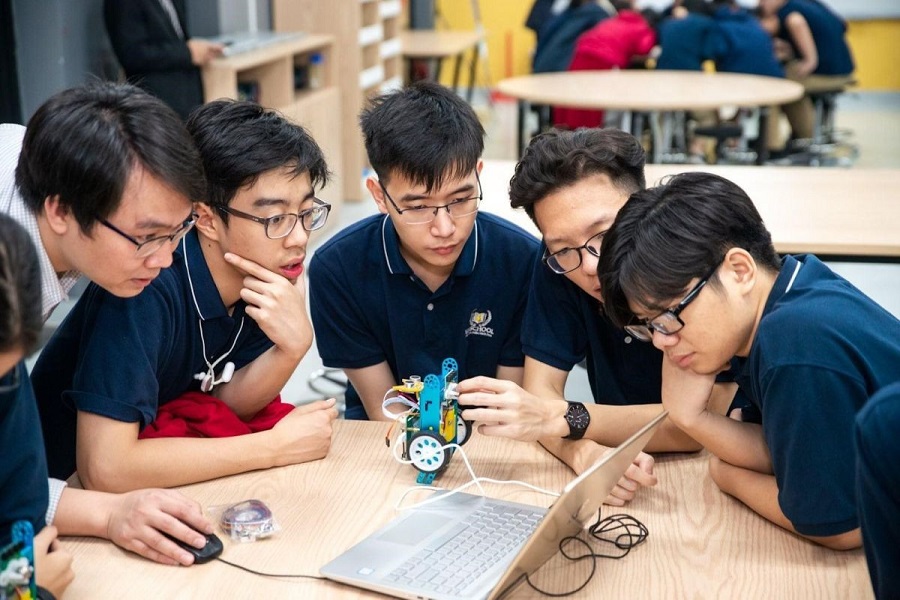 Gi&aacute;o dục STEM sẽ được t&iacute;ch hợp s&acirc;u v&agrave;o c&aacute;c m&ocirc;n Khoa học, C&ocirc;ng nghệ, Tin học v&agrave; To&aacute;n học.