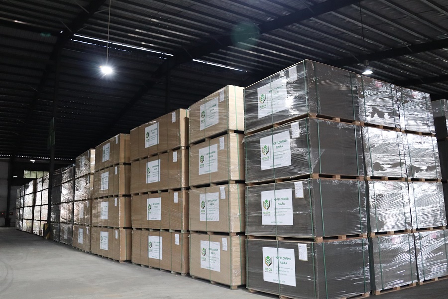 Hệ thống m&aacute;y m&oacute;c, d&acirc;y chuyền M888com link hiện đang mở của C&ocirc;ng ty Cổ phần Kỹ nghệ gỗ MDF Bison được đầu tư theo hướng hiện đại, đ&aacute;p ứng y&ecirc;u cầu đổi mới c&ocirc;ng nghệ.