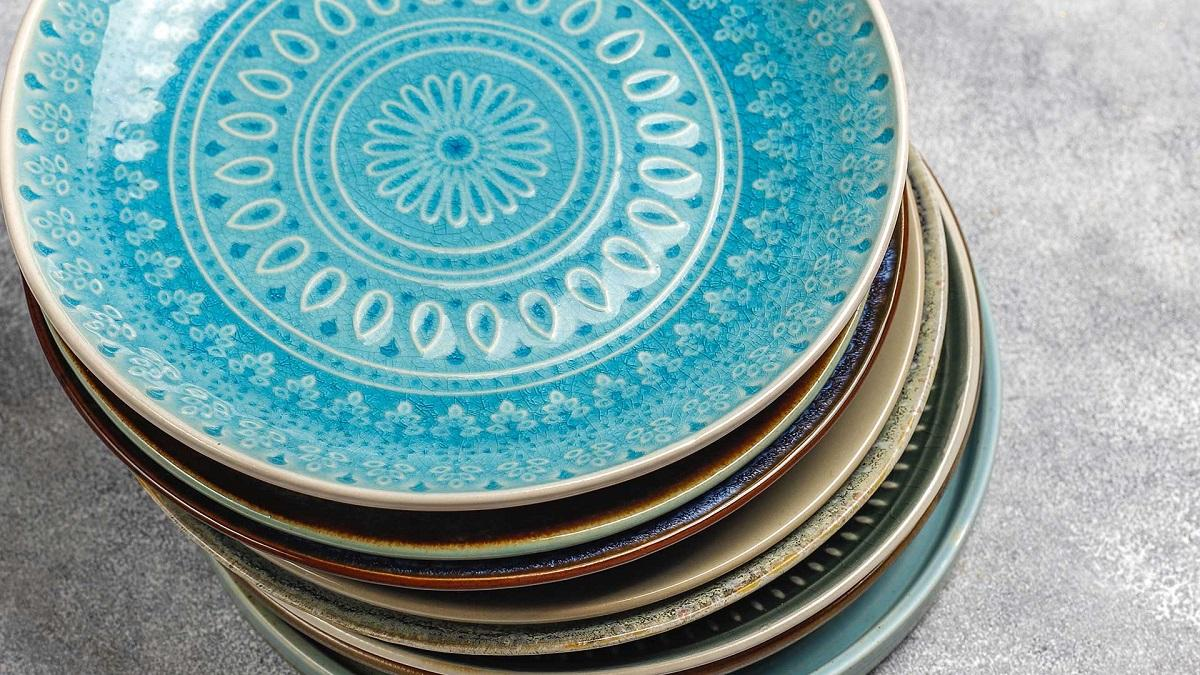 Nghệ thuật gốm sứ c&oacute; từ khoảng 10.000 năm trước với những sản phẩm được l&agrave;m bằng tay th&ocirc; sơ v&agrave; hoa văn đơn giản. (Ảnh: Internet)