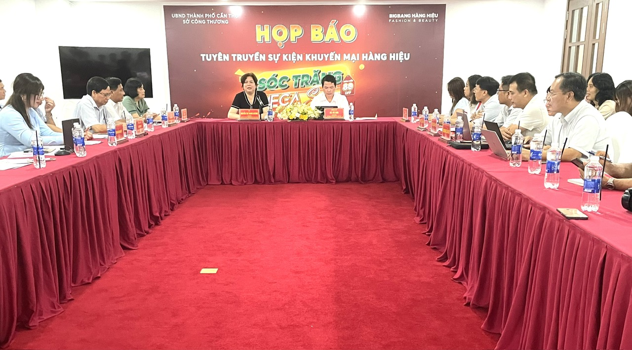 Họp b&aacute;o Sự kiện S&oacute;c Trăng Mega Sale