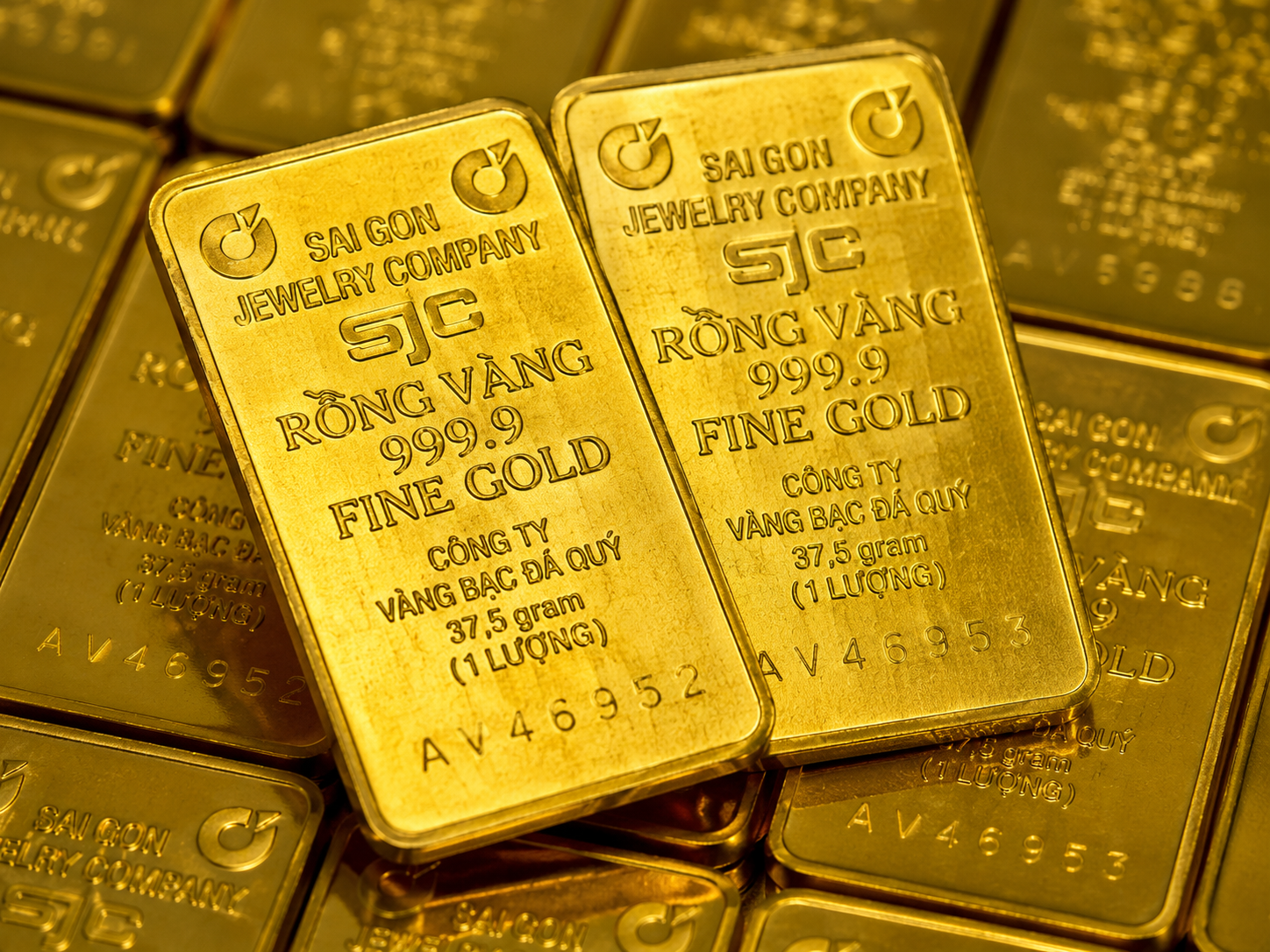 Giá vàng hôm nay 24/7: Vàng miếng 135–140 triệu đồng/lượng