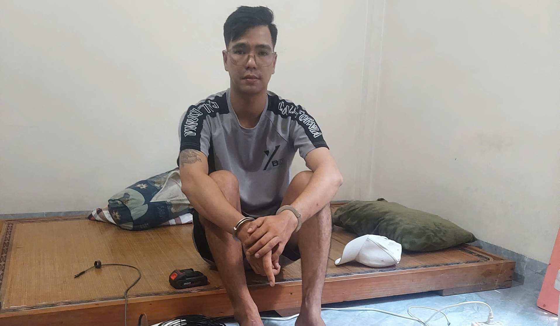 Hưng Yên: Khởi tố hai đối tượng mua bán trái phép gần 1kg ma túy tổng hợp