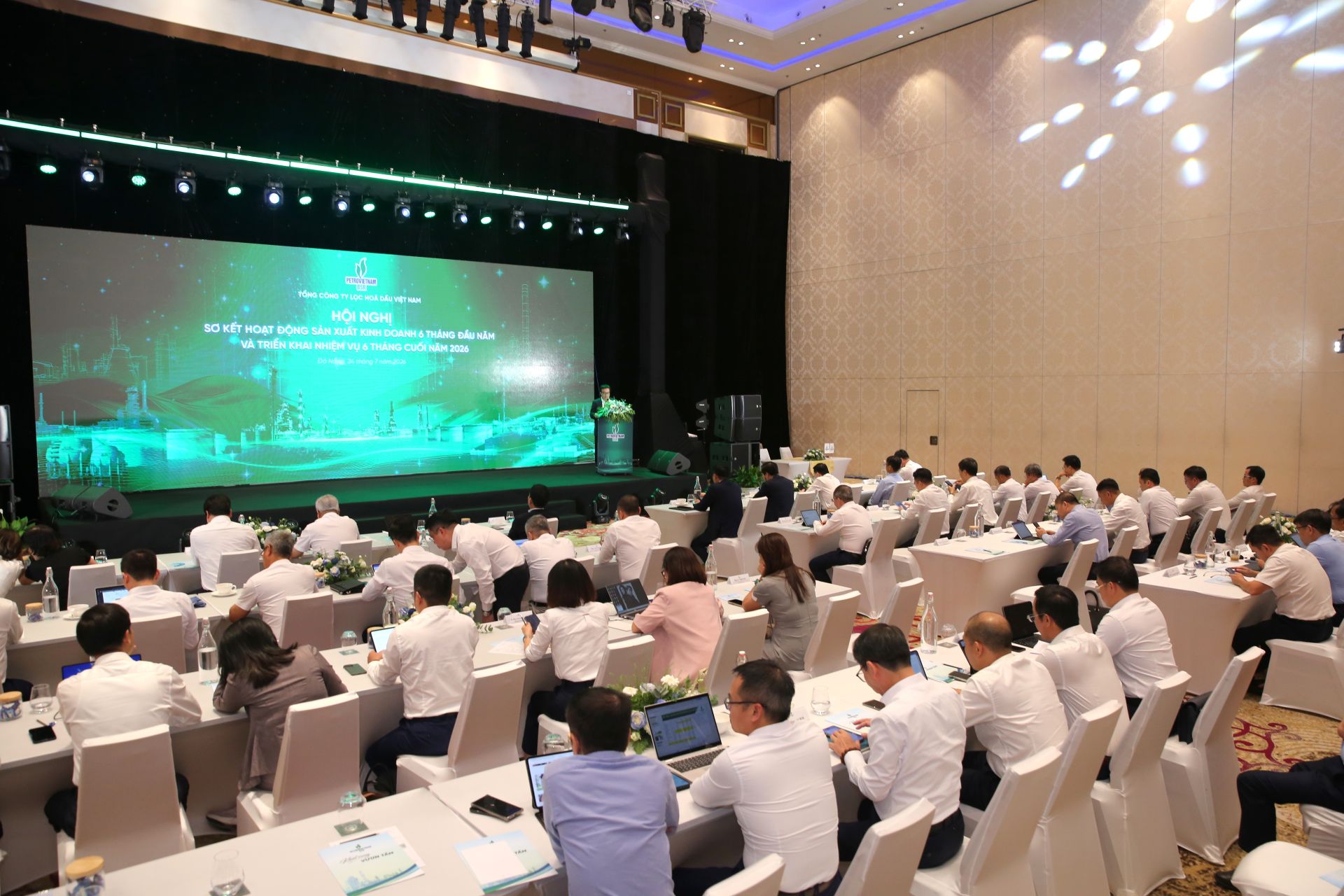 Tổng C&ocirc;ng ty Lọc h&oacute;a dầu Việt Nam tổ chức Hội nghị sơ kết hoạt động sản xuất kinh doanh 6 th&aacute;ng đầu năm v&agrave; triển khai nhiệm vụ 6 th&aacute;ng cuối năm 2026
