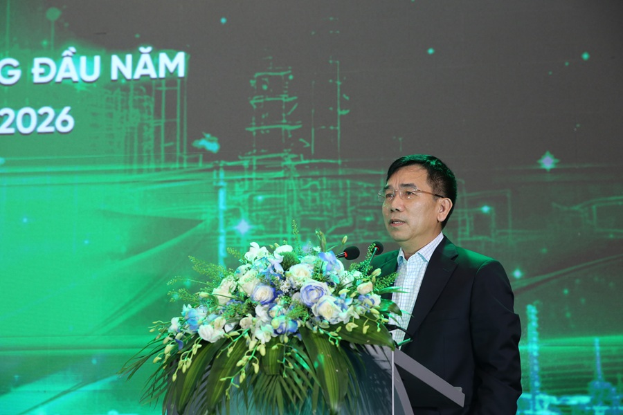Ph&oacute; Tổng Gi&aacute;m đốc Petrovietnam L&ecirc; Xu&acirc;n Huy&ecirc;n ph&aacute;t biểu chỉ đạo tại Hội nghị