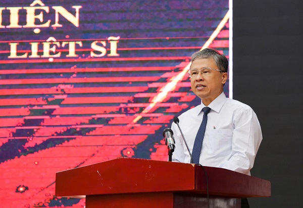 &ocirc;ng Trần H&ograve;a Nam, Ph&oacute; Chủ tịch UBND tỉnh biểu dương, đ&aacute;nh gi&aacute; cao biểu dương lực lượng C&ocirc;ng an tỉnh v&agrave; ph&aacute;t biểu chỉ đạo