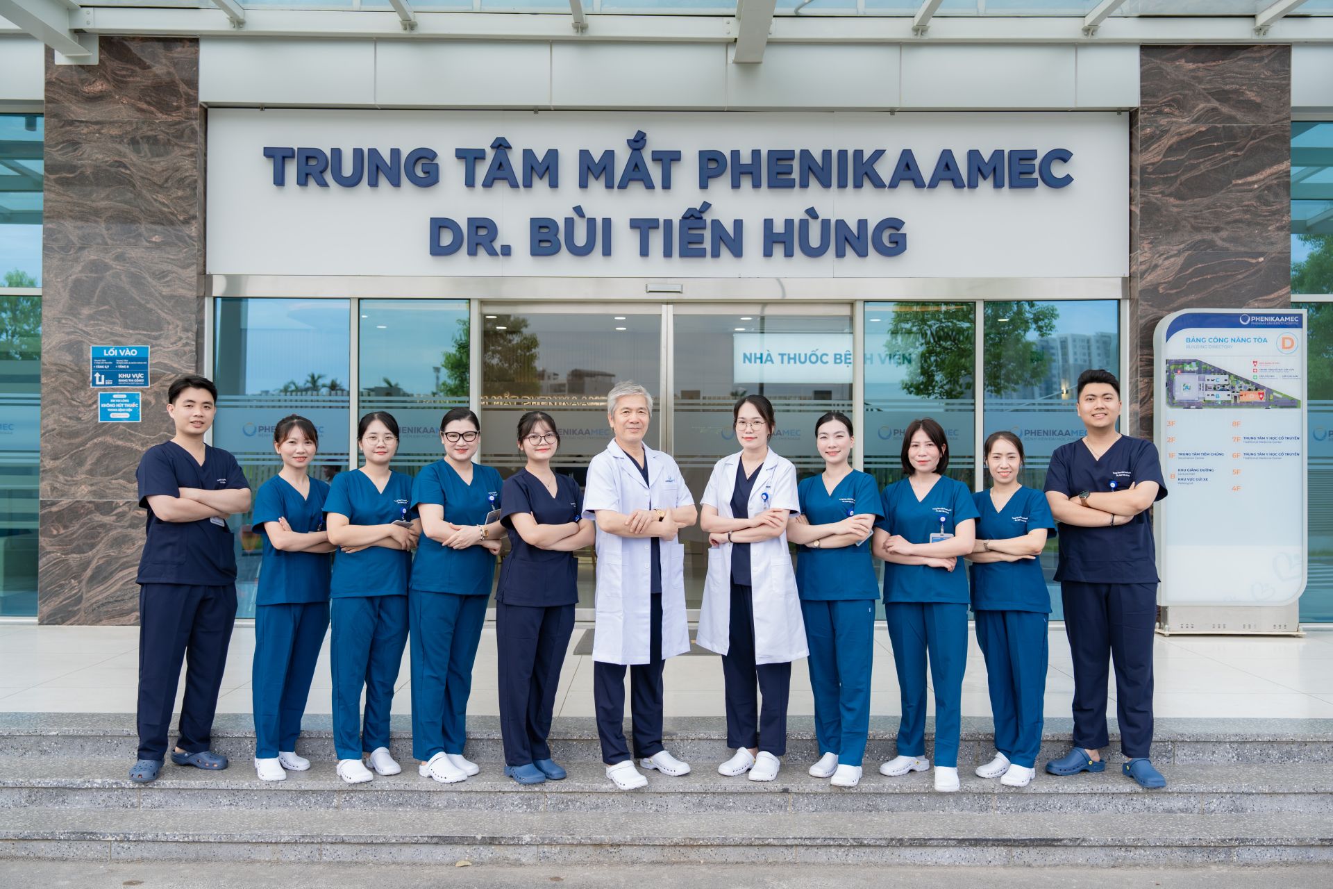 Trung t&acirc;m Mắt Bệnh viện Đại học Phenikaa - Dr. B&ugrave;i Tiến H&ugrave;ng.