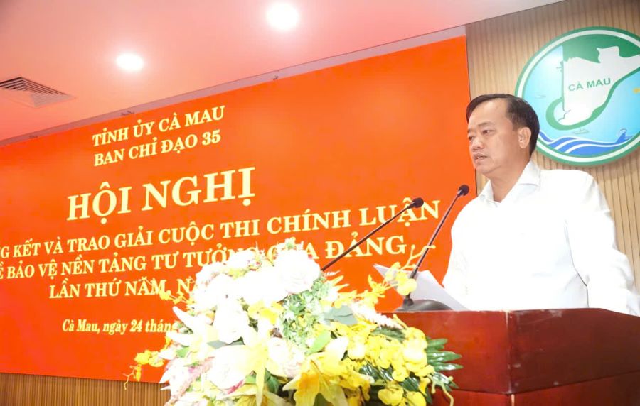 Ph&oacute; B&iacute; thư Thường trực Tỉnh ủy C&agrave; Mau Huỳnh Quốc Việt ph&aacute;t biểu tại Hội nghị