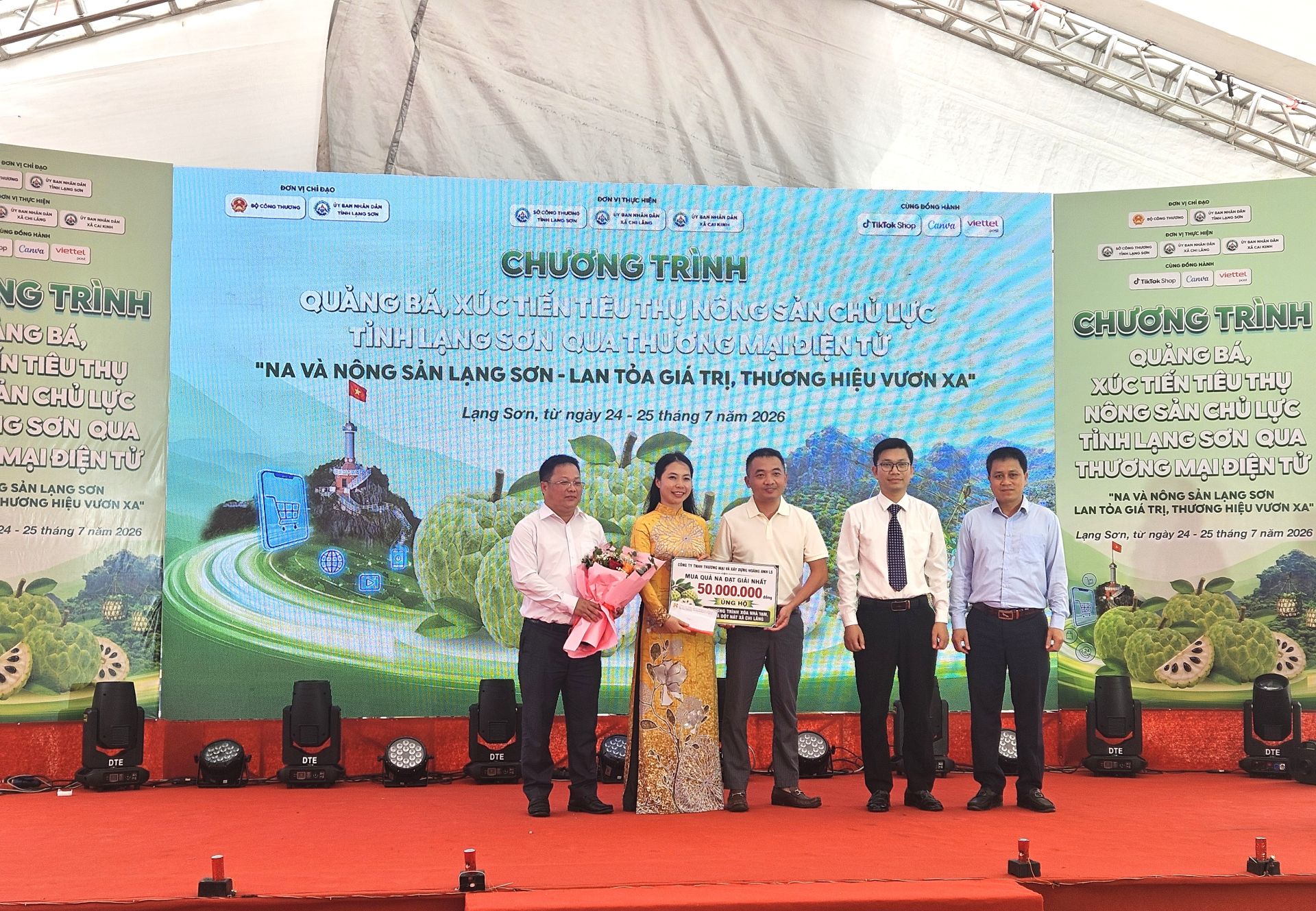 doanh nghiệp ủng hộ chương trình xóa nhà tạm, nhà dột nát trên địa bàn xã doanh nghiệp ủng hộ chương trình xóa nhà tạm, nhà dột nát trên địa bàn xã