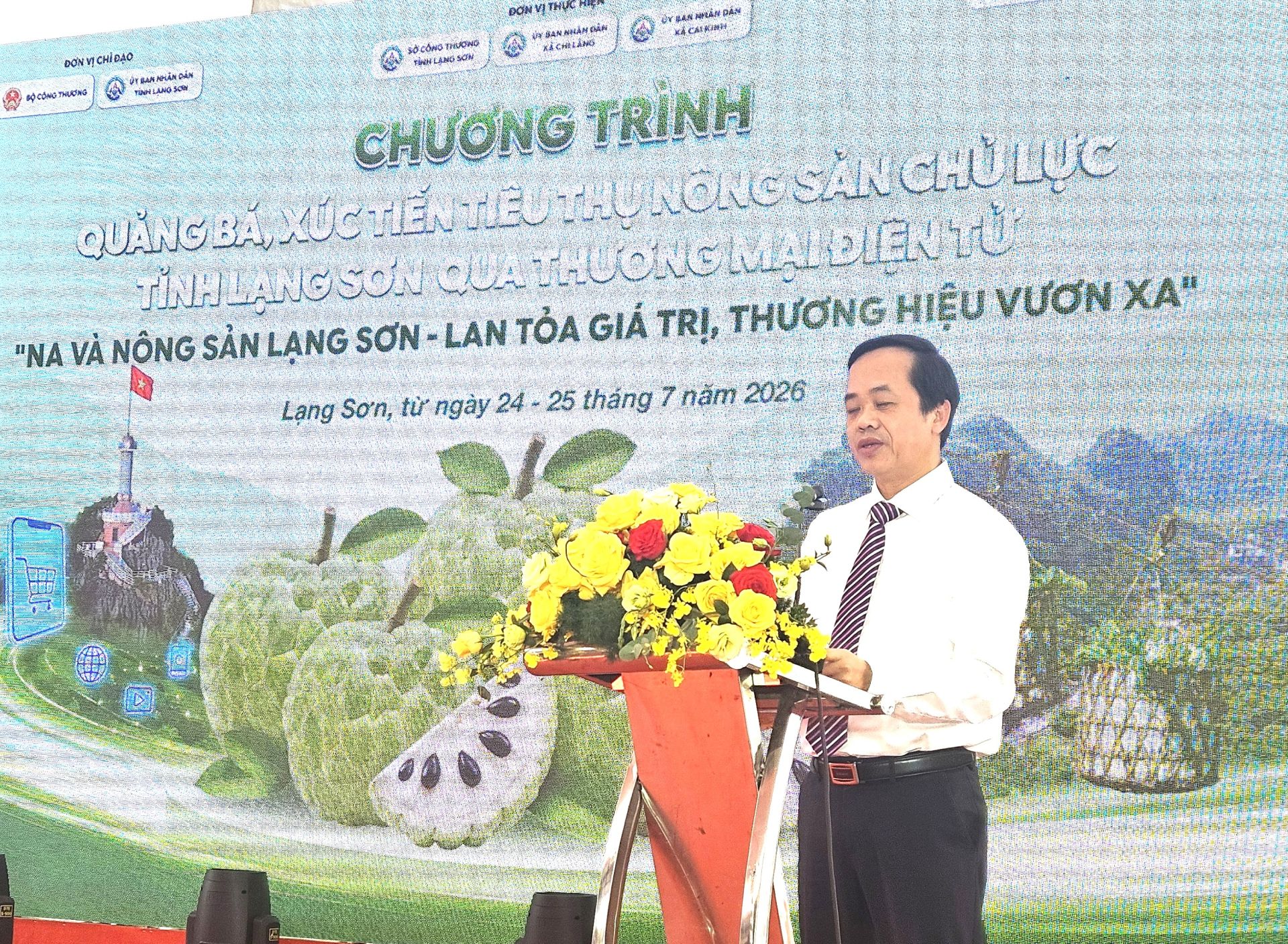 Giám đốc Sở Công Thương tỉnh Lạng Sơn Bùi Quốc Khánh phát biểu Giám đốc Sở Công Thương tỉnh Lạng Sơn Bùi Quốc Khánh phát biểu