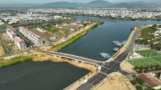 Đà Nẵng: Cầu Đồng Nò 2 chính thức thông xe sau chưa đầy 8 tháng thi công
