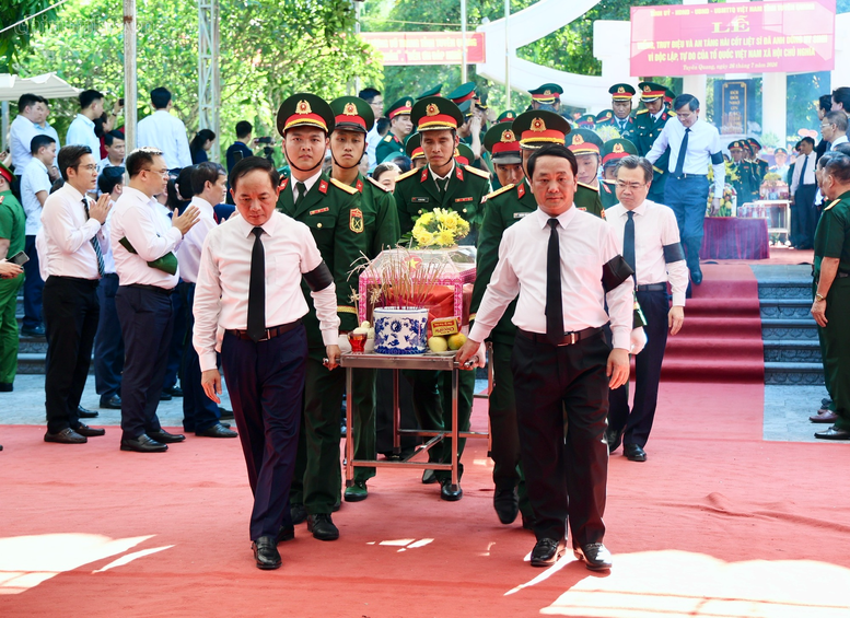 Lễ viếng, lễ truy điệu và an táng 34 hài cốt liệt sĩ tại Nghĩa trang Liệt sĩ Vị Xuyên