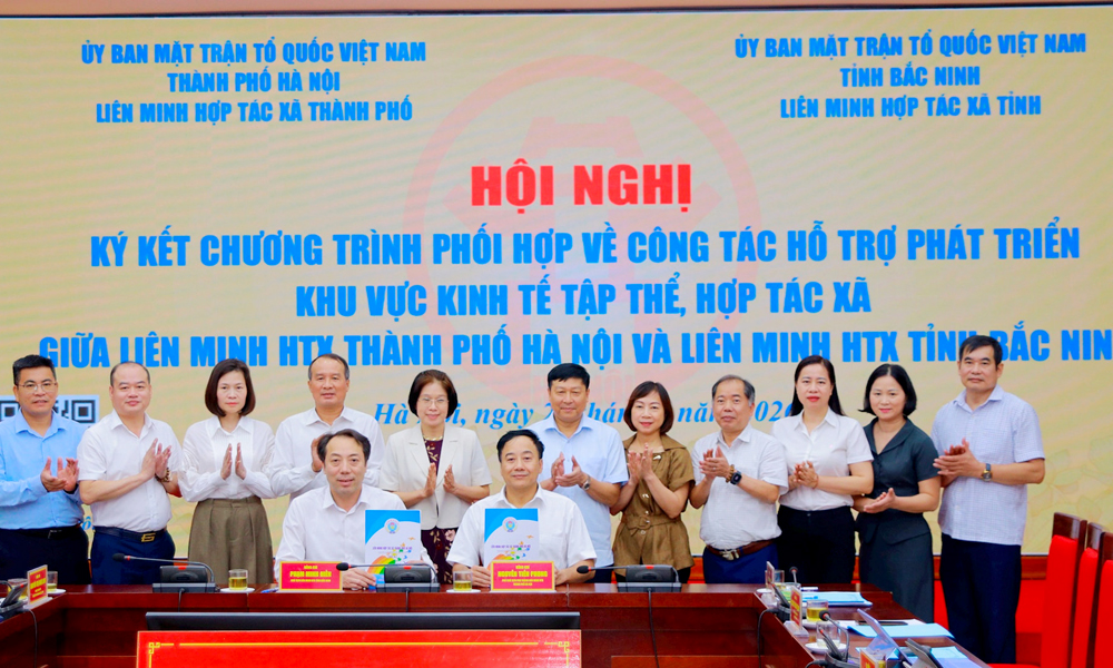 L&atilde;nh đạo Li&ecirc;n minh Hợp t&aacute;c x&atilde; tỉnh Bắc Ninh v&agrave; th&agrave;nh phố H&agrave; Nội k&yacute; kết chương tr&igrave;nh phối hợp ph&aacute;t triển khu vực kinh tế tập thể, hợp t&aacute;c x&atilde;