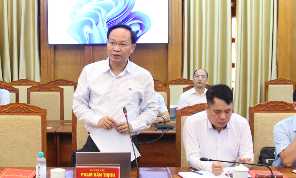 Phó Chủ tịch UBND tỉnh Phạm Văn Thịnh trân trọng cảm ơn các ý kiến đóng góp Đoàn khảo sát. Phó Chủ tịch UBND tỉnh Phạm Văn Thịnh trân trọng cảm ơn các ý kiến đóng góp Đoàn khảo sát.