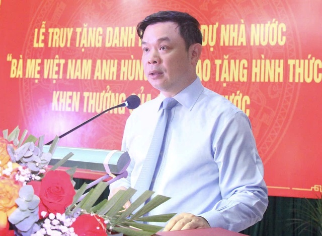 Ủy viên dự khuyết Trung ương Đảng, Phó Bí thư Tỉnh ủy, Chủ tịch UBND tỉnh Đỗ Hữu Huy phát biểu tại buổi lễ. Ủy viên dự khuyết Trung ương Đảng, Phó Bí thư Tỉnh ủy, Chủ tịch UBND tỉnh Đỗ Hữu Huy phát biểu tại buổi lễ.