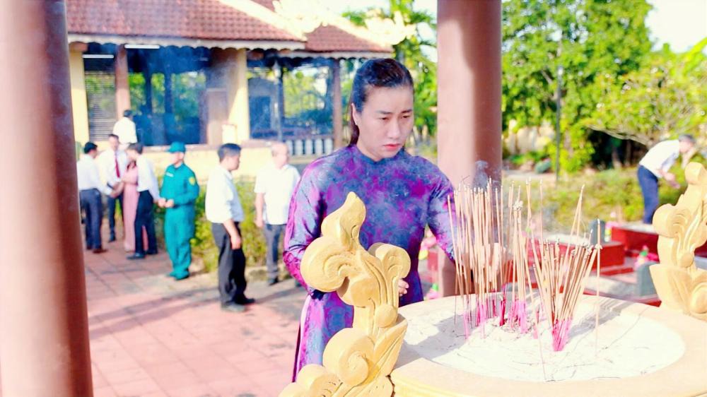 Những vần thơ xé lòng đêm “Tri ân” ở quê hương Vỹ Dạ
