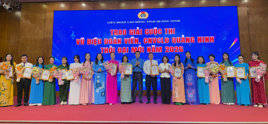 Quảng Ninh: Tuyên dương cán bộ công đoàn tiêu biểu