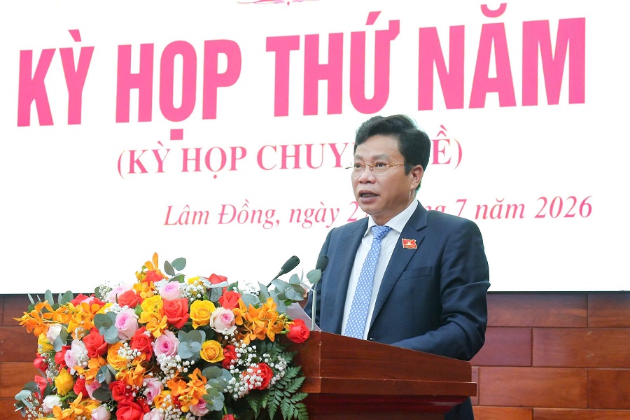Đồng chí Lưu Văn Trung, Phó Bí thư Tỉnh ủy, Chủ tịch HĐND tỉnh phát biểu bế mạc Kỳ họp. Đồng chí Lưu Văn Trung, Phó Bí thư Tỉnh ủy, Chủ tịch HĐND tỉnh phát biểu bế mạc Kỳ họp.