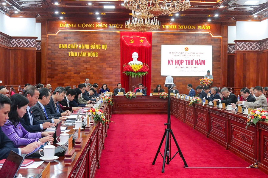 Lâm Đồng thông qua 17 nghị quyết, tạo động lực phát triển kinh tế - xã hội và hoàn thiện cơ chế, chính sách