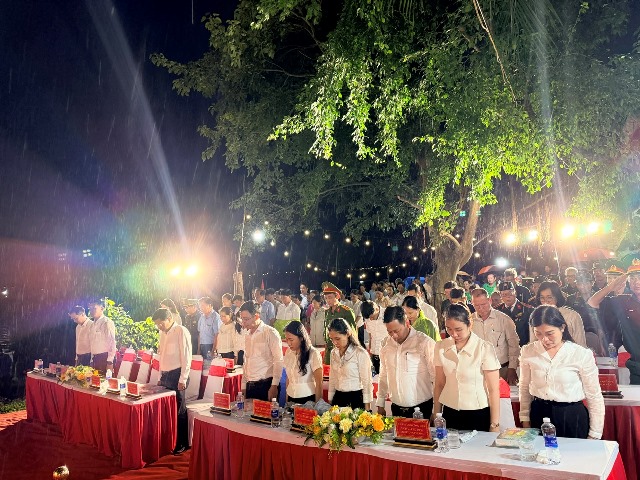 Uỷ vi&ecirc;n Ban Thường vụ Th&agrave;nh uỷ - Ph&oacute; Chủ tịch Thường trực HĐND TP. Đ&agrave; Nẵng Trần Phước Sơn .