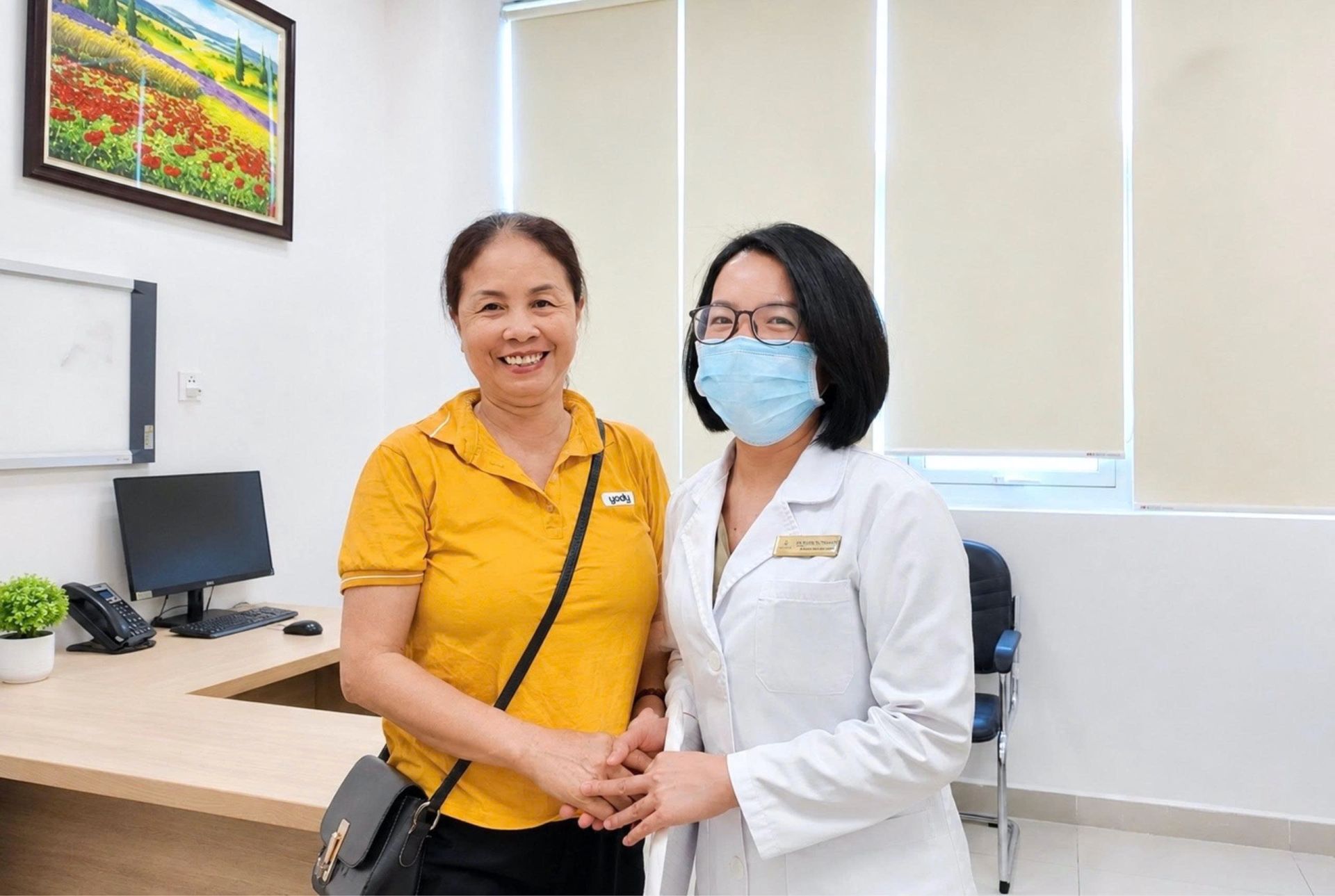 Ảnh 2: Nhờ lần kh&aacute;m sức khỏe tổng qu&aacute;t n&agrave;y, b&agrave; Nguyệt c&oacute; cơ hội ph&aacute;t hiện bất thường m&agrave; trước đ&acirc;y chưa từng được kiểm tra.