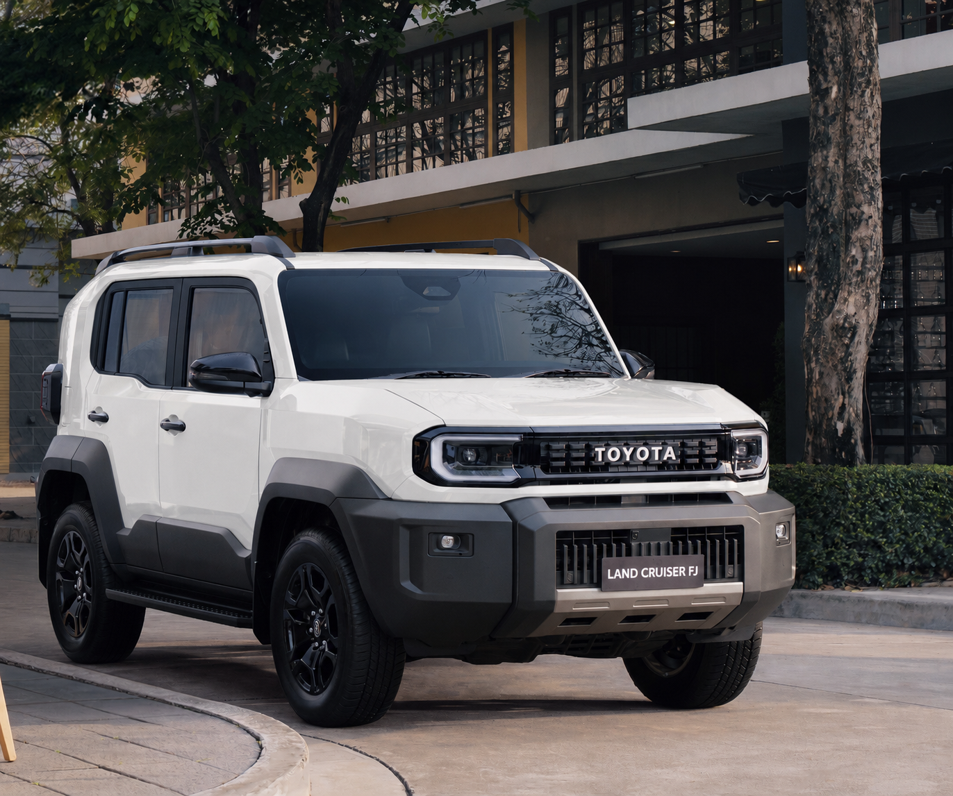 Toyota Việt Nam chính thức giới thiệu Land Cruiser FJ hoàn toàn mới