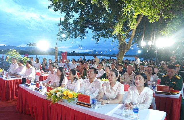 Uỷ vi&ecirc;n Ban Thường vụ Th&agrave;nh uỷ - Ph&oacute; Chủ tịch Thường trực HĐND TP. Đ&agrave; Nẵng Trần Phước Sơn tham dự.