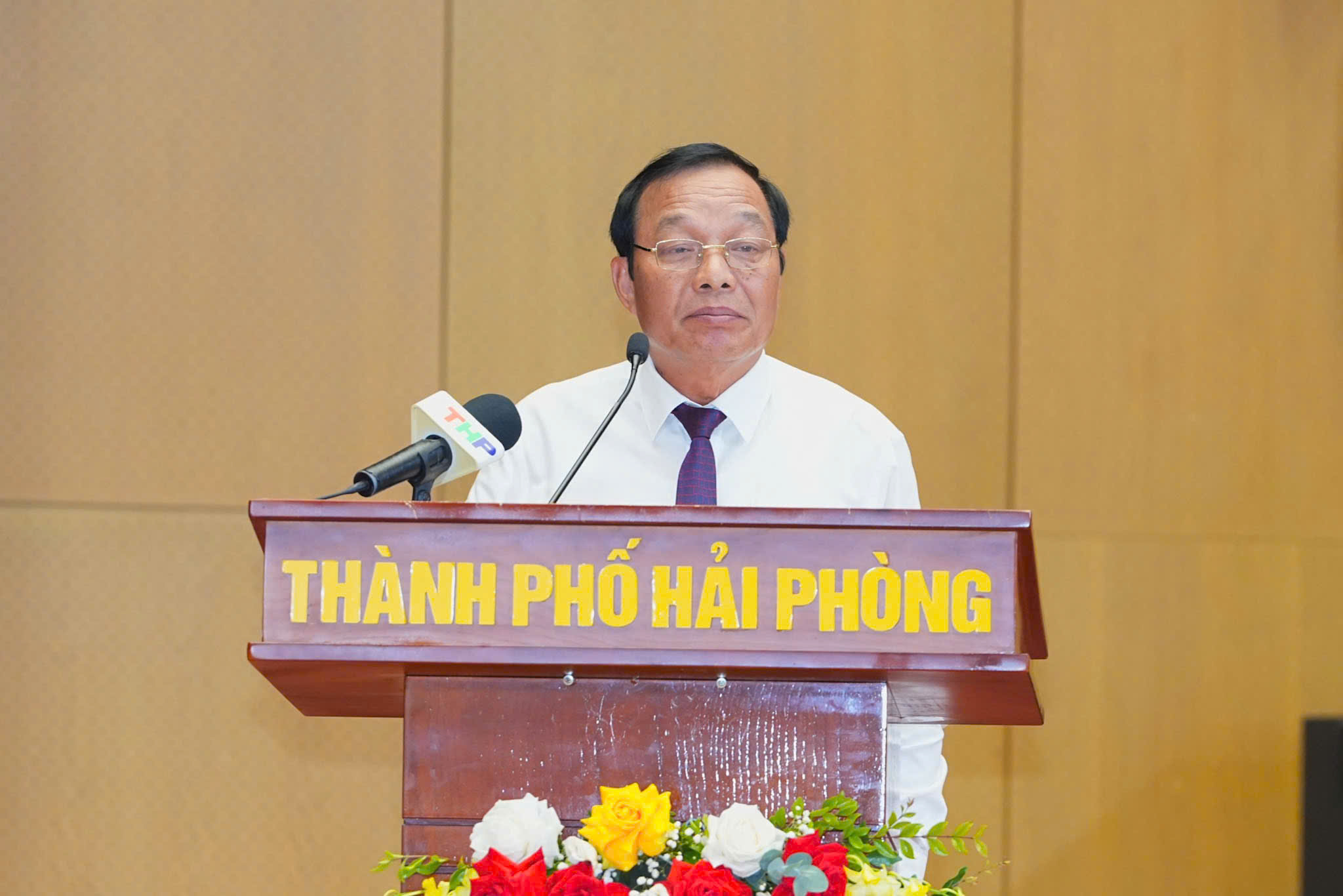 Chủ tịch HĐND th&agrave;nh phố L&ecirc; Văn Hiệu ph&aacute;t biểu bế mạc Kỳ họp.