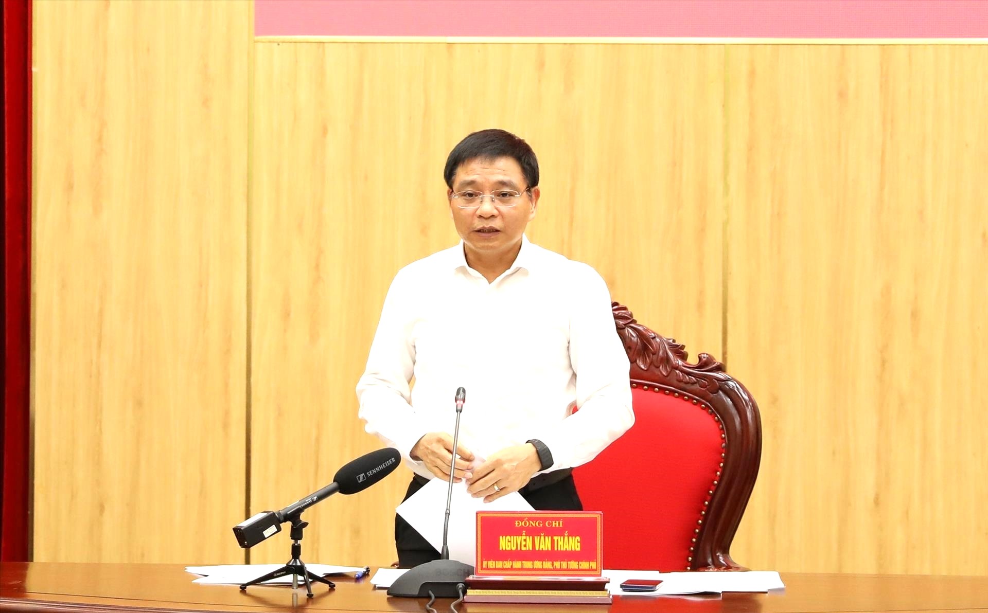 Ph&oacute; Thủ tướng Ch&iacute;nh phủ Nguyễn Văn Thắng