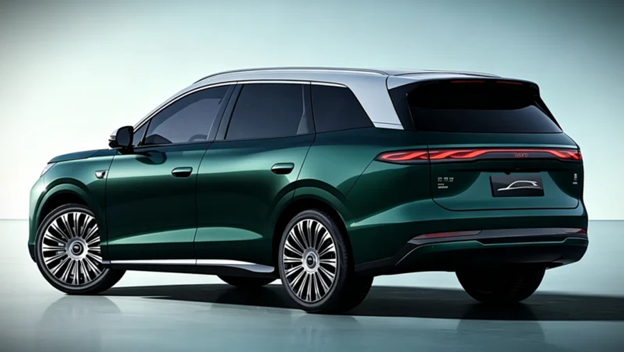 G&oacute;c nh&igrave;n ph&iacute;a sau Tang 8 Series, thể hiện k&iacute;ch thước lớn với chiều d&agrave;i hơn 5 m v&agrave; t&ugrave;y chọn 5 hoặc 7 chỗ ngồi.