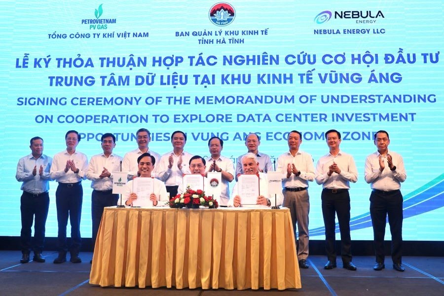 Ban Quản l&yacute; KKT tỉnh H&agrave; Tĩnh, Tổng c&ocirc;ng ty Kh&iacute; Việt Nam (PV GAS) v&agrave; Tập đo&agrave;n Nebula Energy đ&atilde; k&yacute; kết thỏa thuận hợp t&aacute;c nghi&ecirc;n cứu cơ hội đầu tư Trung t&acirc;m Dữ liệu tại KKT Vũng &Aacute;ng
