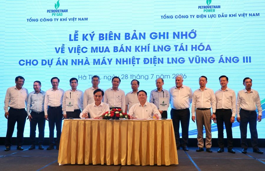 PV GAS v&agrave; PV POWER k&yacute; kết bi&ecirc;n bản ghi nhớ về việc mua b&aacute;n kh&iacute; LNG t&aacute;i h&oacute;a cho Dự &aacute;n Nh&agrave; m&aacute;y nhiệt điện LNG Vũng &Aacute;ng III