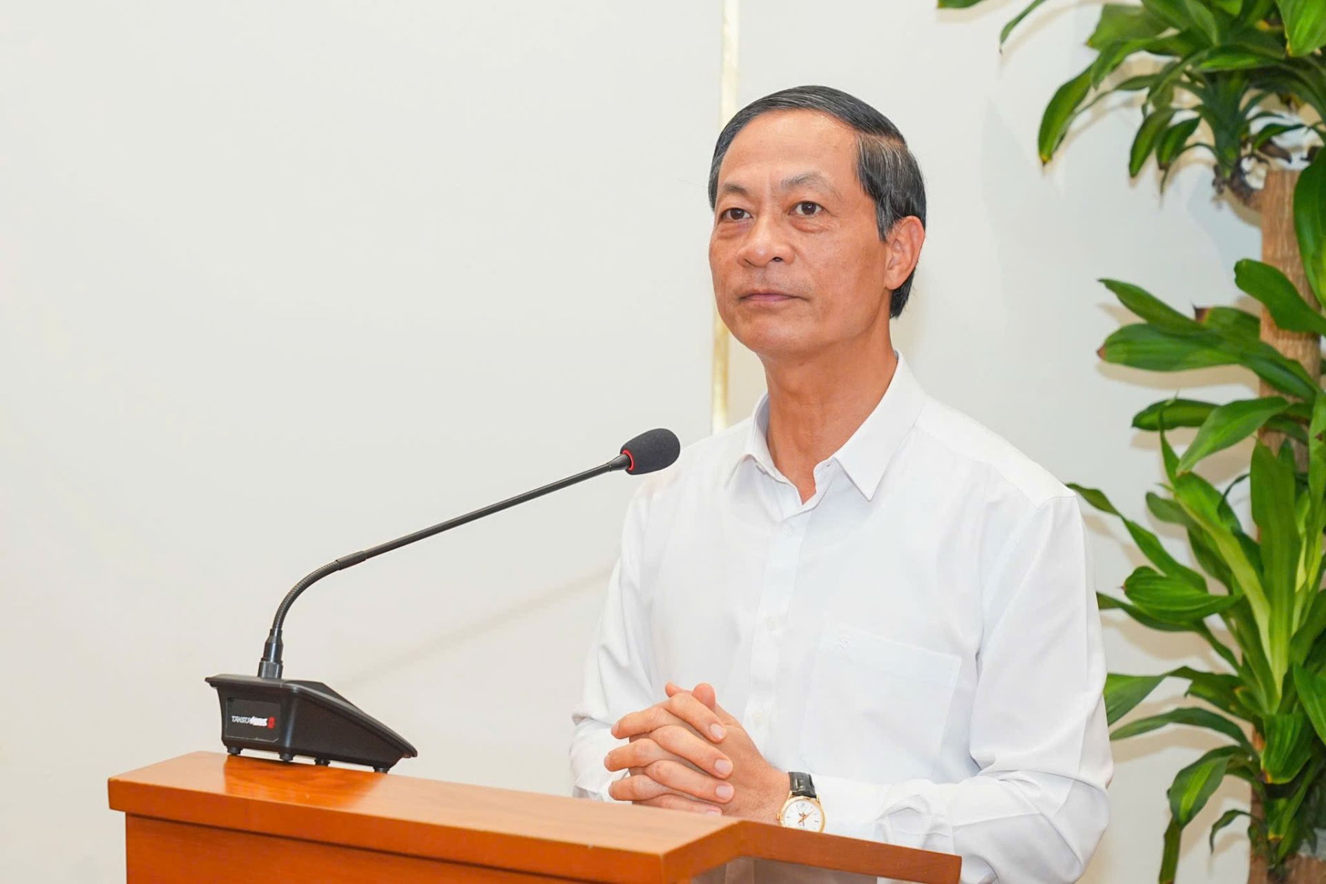 Đồng ch&iacute; Đỗ Mạnh Hiến, Ph&oacute; B&iacute; thư Thường trực Th&agrave;nh ủy ph&aacute;t biểu tại Hội nghị.