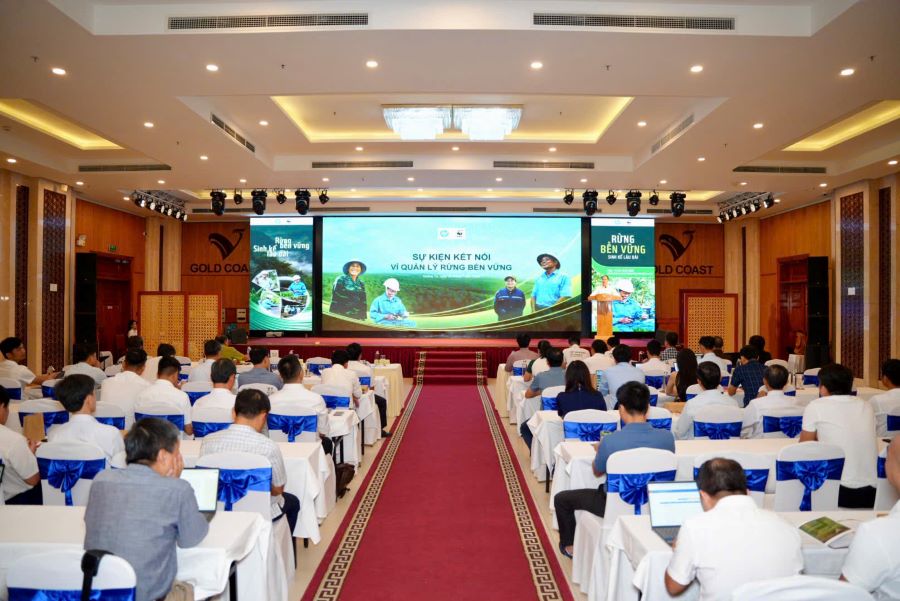 To&agrave;n cảnh hội thảo