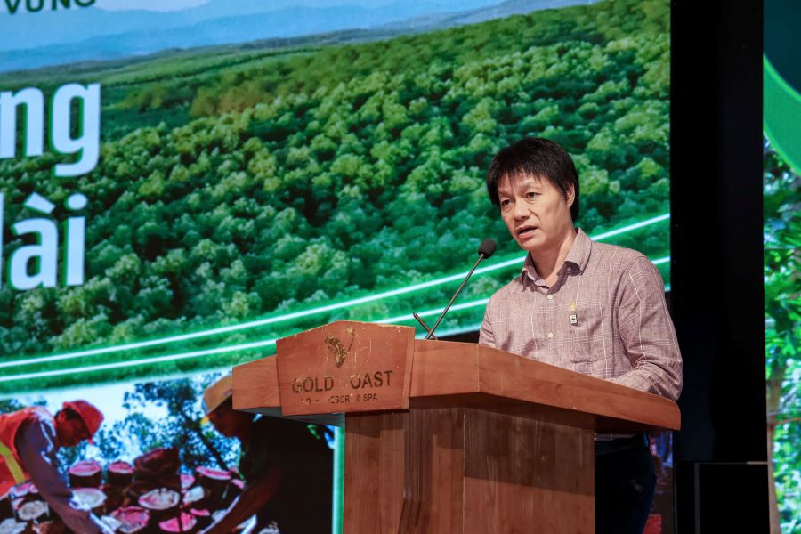 Gi&aacute;m đốc Chương tr&igrave;nh Khởi tạo c&aacute;c Giải ph&aacute;p Thuận thi&ecirc;n WWF - Việt Nam Nguyễn Vũ ph&aacute;t biểu tại hội thảo