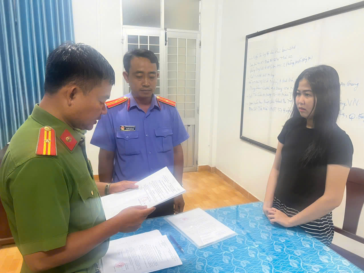 An Giang: Khởi tố vụ án buôn bán hàng giả và cảnh báo vi phạm sở hữu trí tuệ