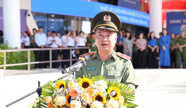 Thiếu tướng Nguyễn Hữu Phước, Uỷ viên Ban Thường vụ Tỉnh uỷ, Bí thư Đảng uỷ, Giám đốc Công an tỉnh Khánh Hòa phát biểu Thiếu tướng Nguyễn Hữu Phước, Uỷ viên Ban Thường vụ Tỉnh uỷ, Bí thư Đảng uỷ, Giám đốc Công an tỉnh Khánh Hòa phát biểu