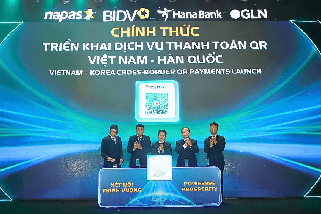 Đại diện NAPAS, GLN International, BIDV và Hana Bank tại lễ công bố triển khai dịch vụ thanh toán QR xuyên biên giới Việt Nam - Hàn Quốc Đại diện NAPAS, GLN International, BIDV và Hana Bank tại lễ công bố triển khai dịch vụ thanh toán QR xuyên biên giới Việt Nam - Hàn Quốc